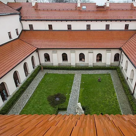 Szálloda Sw. Norberta 3*