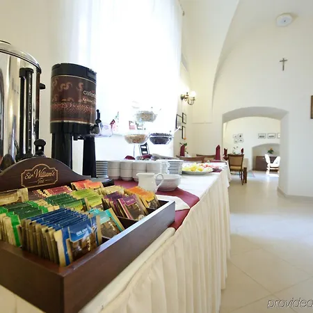 Sw. Norberta Szálloda