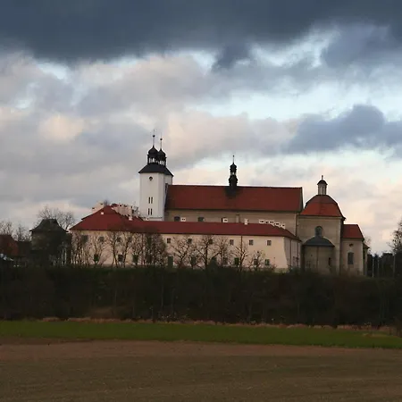 Szálloda Sw. Norberta Nowe Brzesko