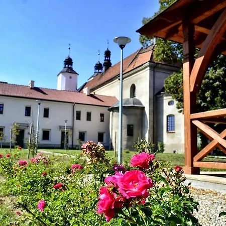 Szálloda Sw. Norberta Nowe Brzesko