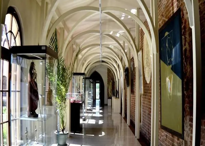 Отель Sw. Norberta 3*